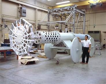 JPL_Pneumatic_cannon_used_in_impact_testing_355-1387bc